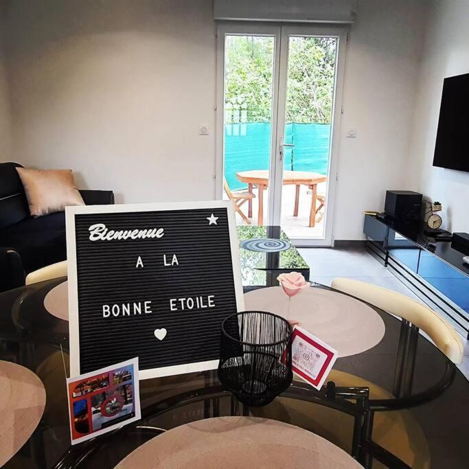 La Bonne Etoile Marseille ! Hebergement Romantique ! Jacuzzi Et Piscine Extérieur photo