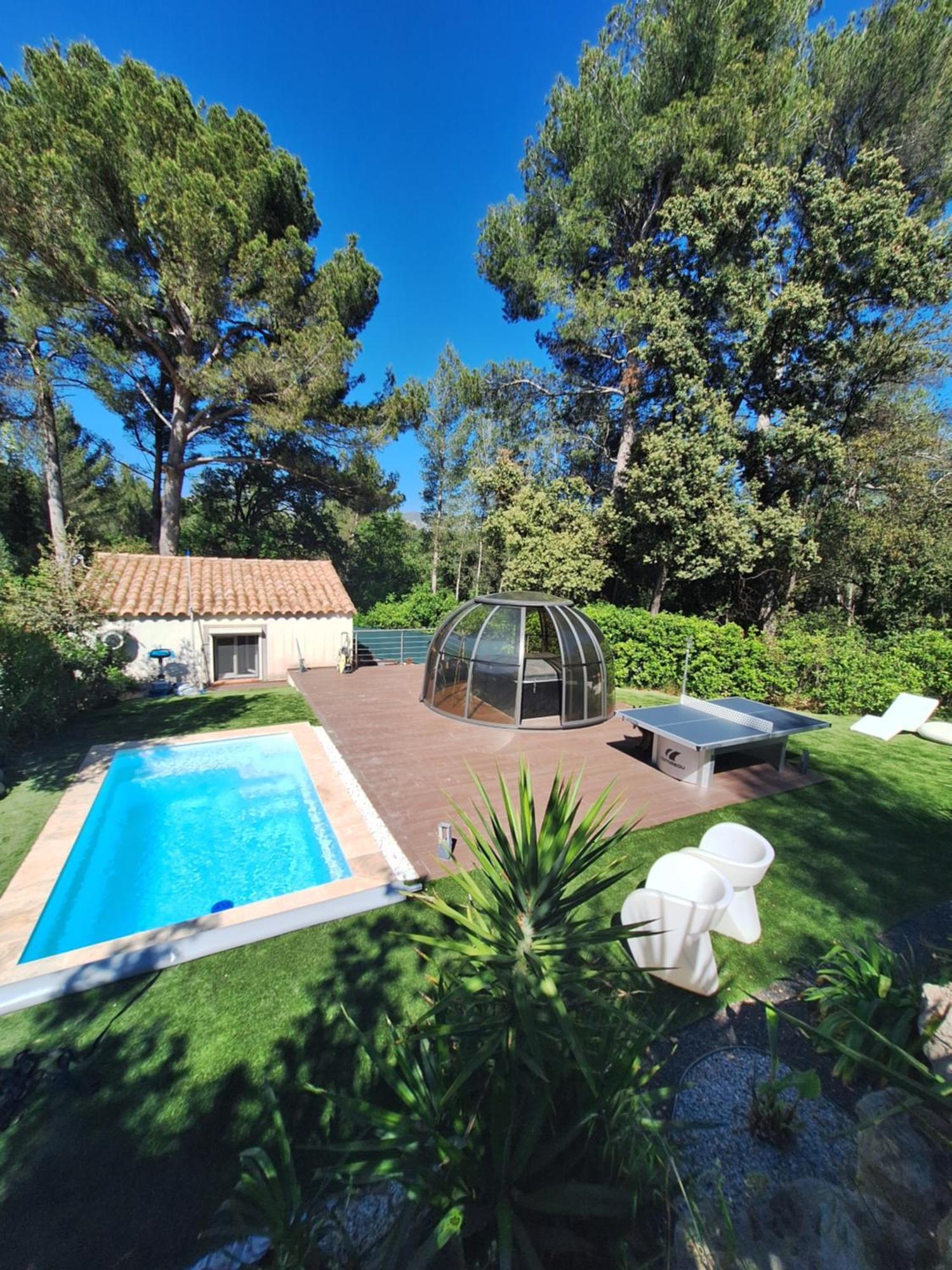 La Bonne Etoile Marseille ! Hebergement Romantique ! Jacuzzi Et Piscine Extérieur photo